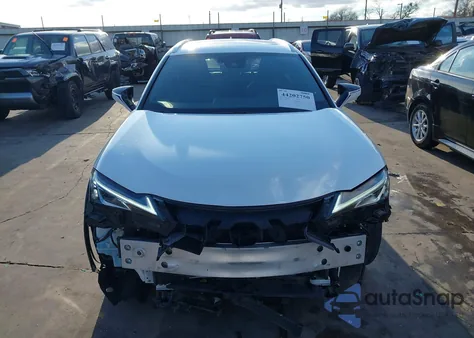 2021 Lexus Ux 250H z USA, uszkodzony, nr VIN JTHP9JBH9M2053995